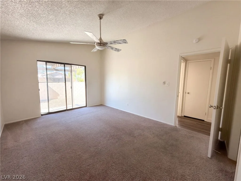 3924 Applecrest Street — photo 4