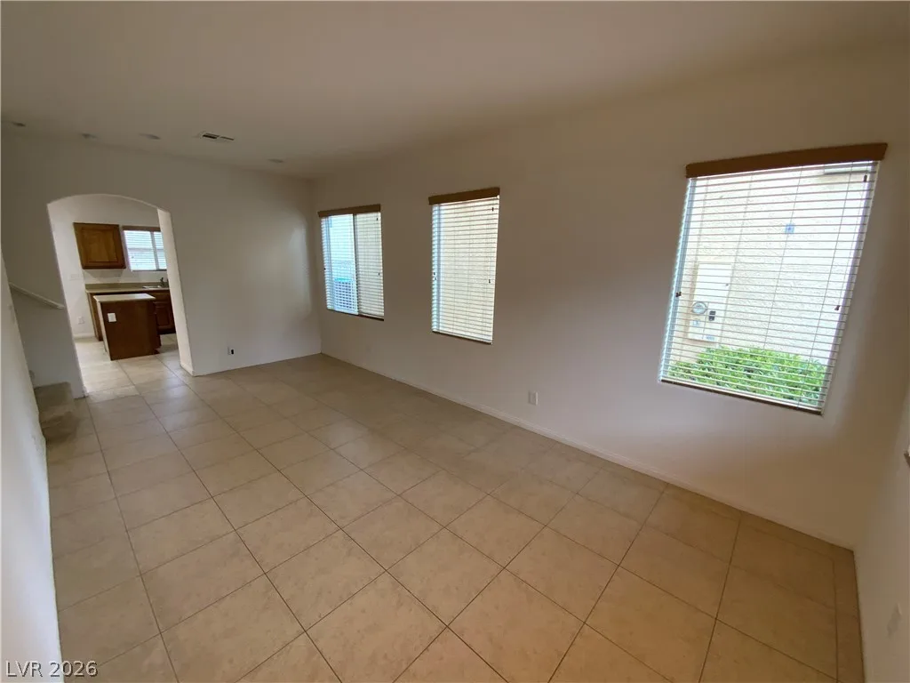 8439 Sequoia Grove — photo 3