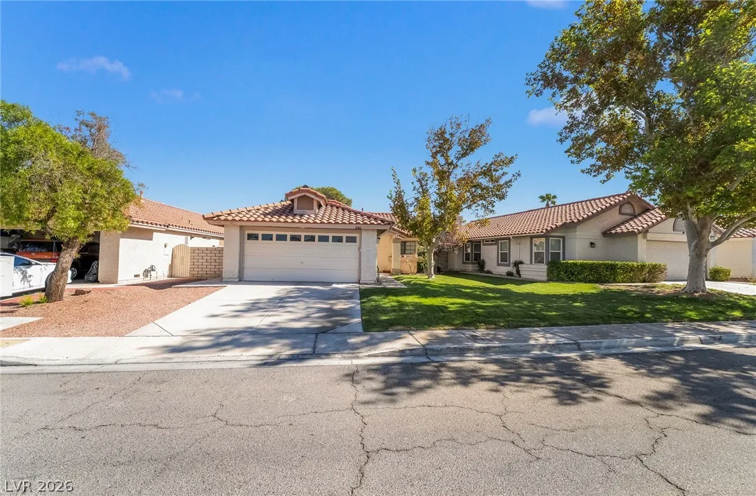 8466 Palmada Drive — photo 1