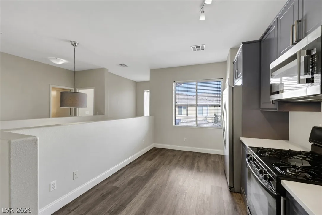 721 Peachy Canyon Circle 201 — photo 2