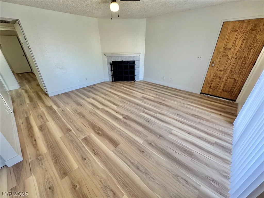 5012 Newport Cove Drive B — photo 3