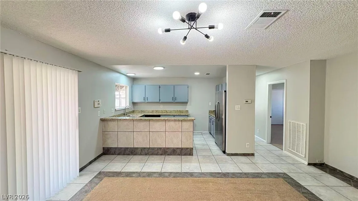 7805 APLIN Avenue — photo 3