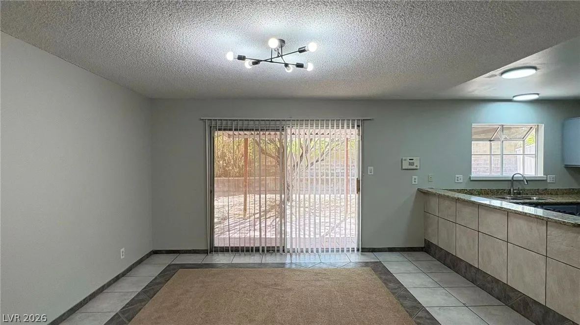 7805 APLIN Avenue — photo 4