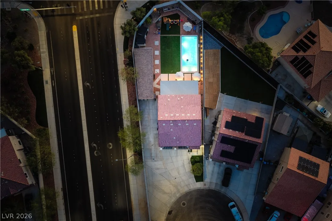 10749 Aphrodite Street — photo 2