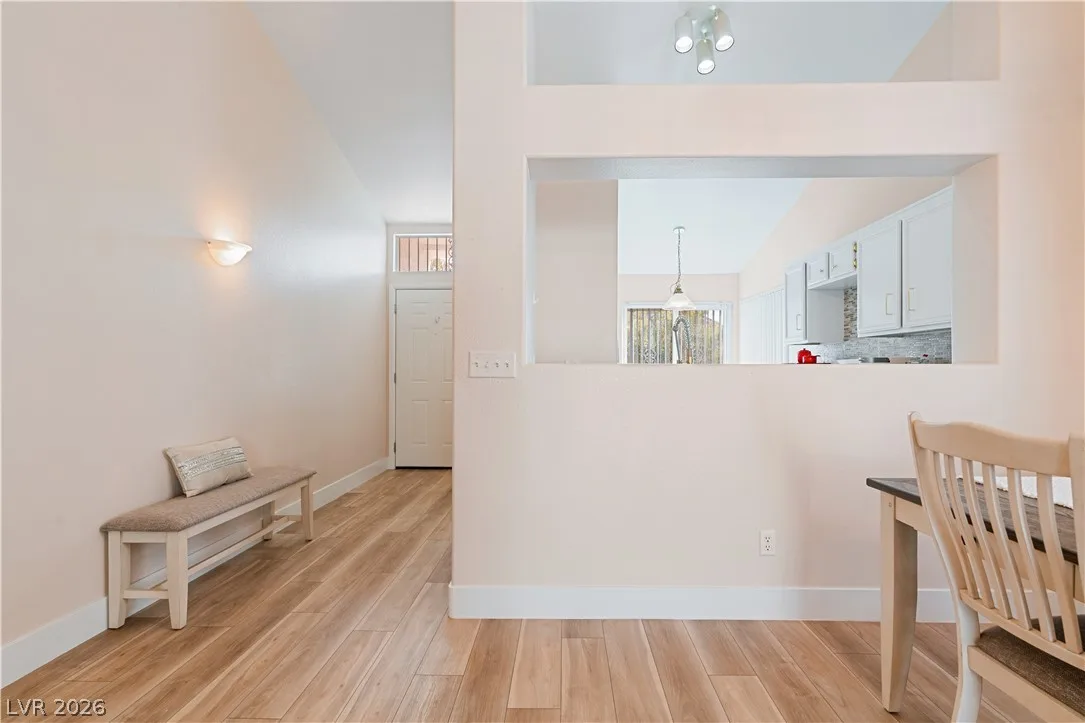 3008 Seasons Avenue — photo 5