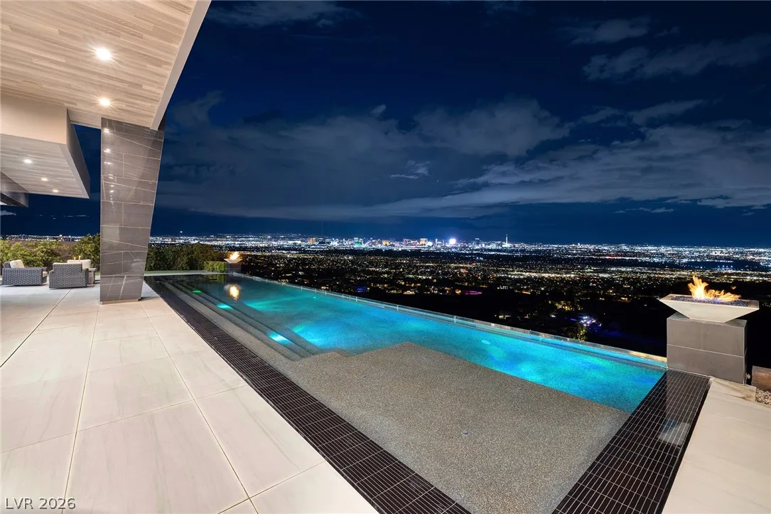 611 Cityview Ridge Drive — photo 2