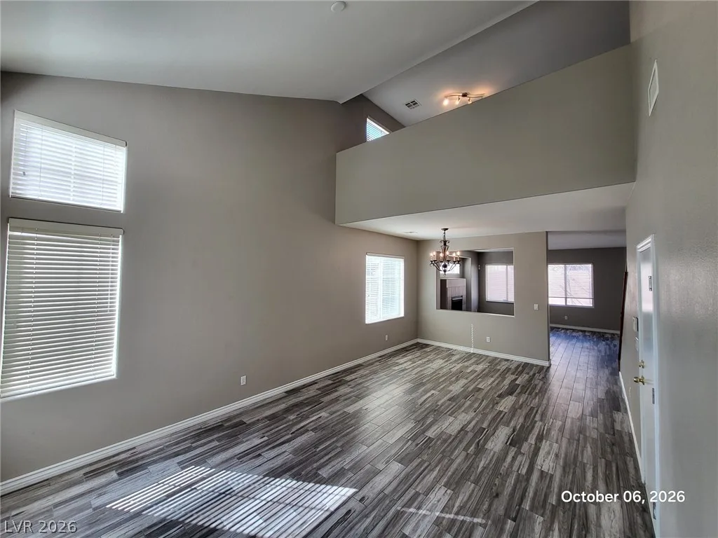 112 Sierra Breeze Avenue — photo 3