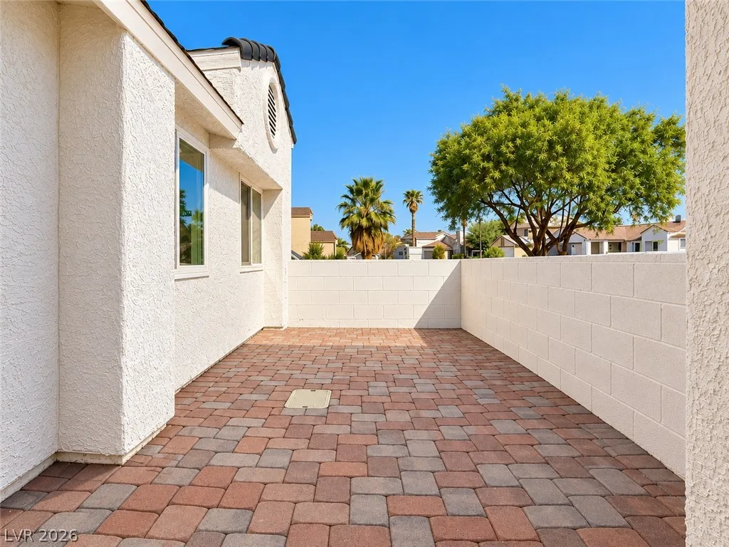 7157 Sixshooter Drive — photo 5