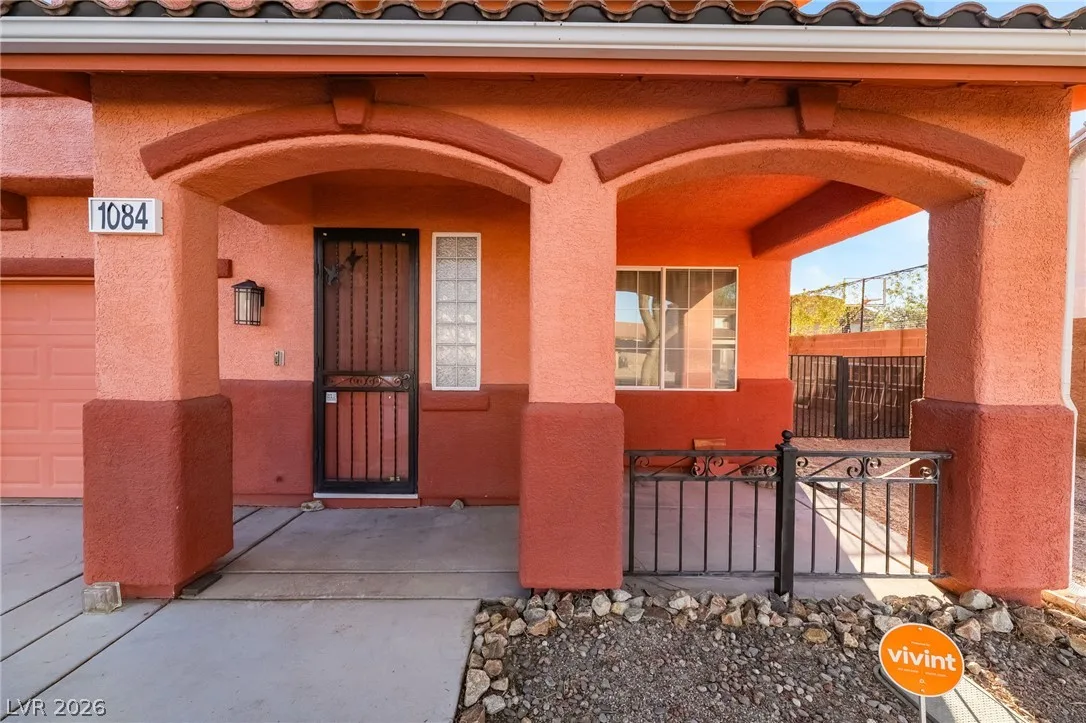 1084 Outlook Court — photo 2