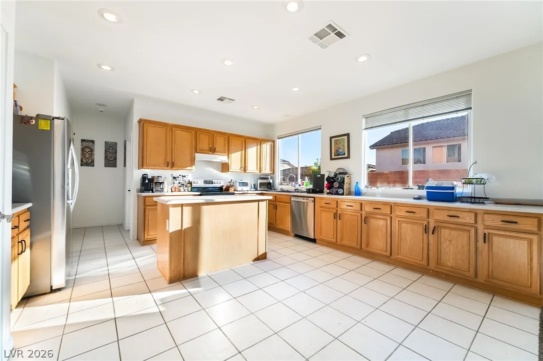 1084 Outlook Court — photo 4