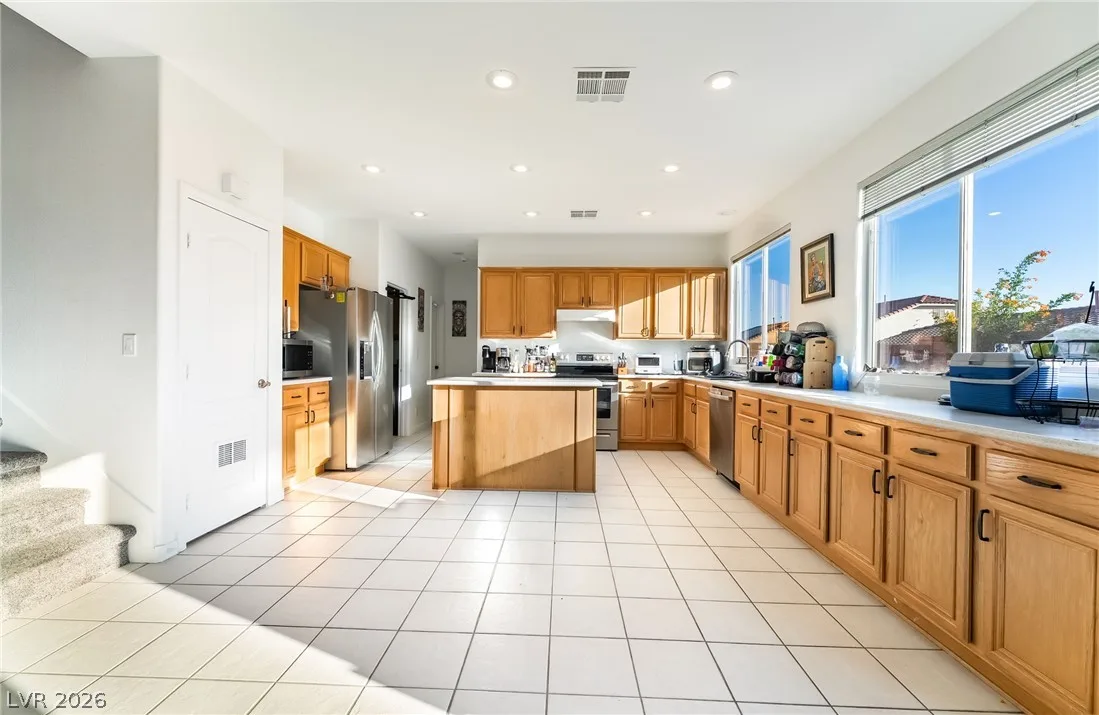1084 Outlook Court — photo 5