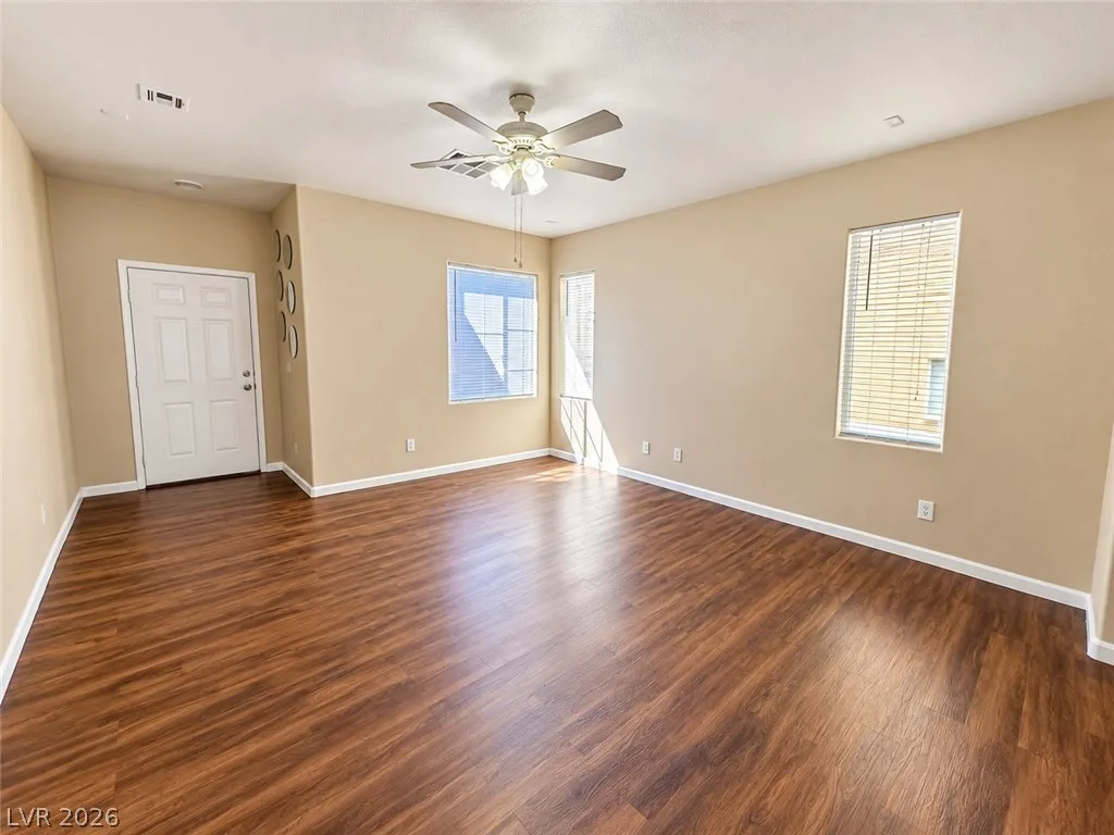 6378 Wild Chive Avenue — photo 2