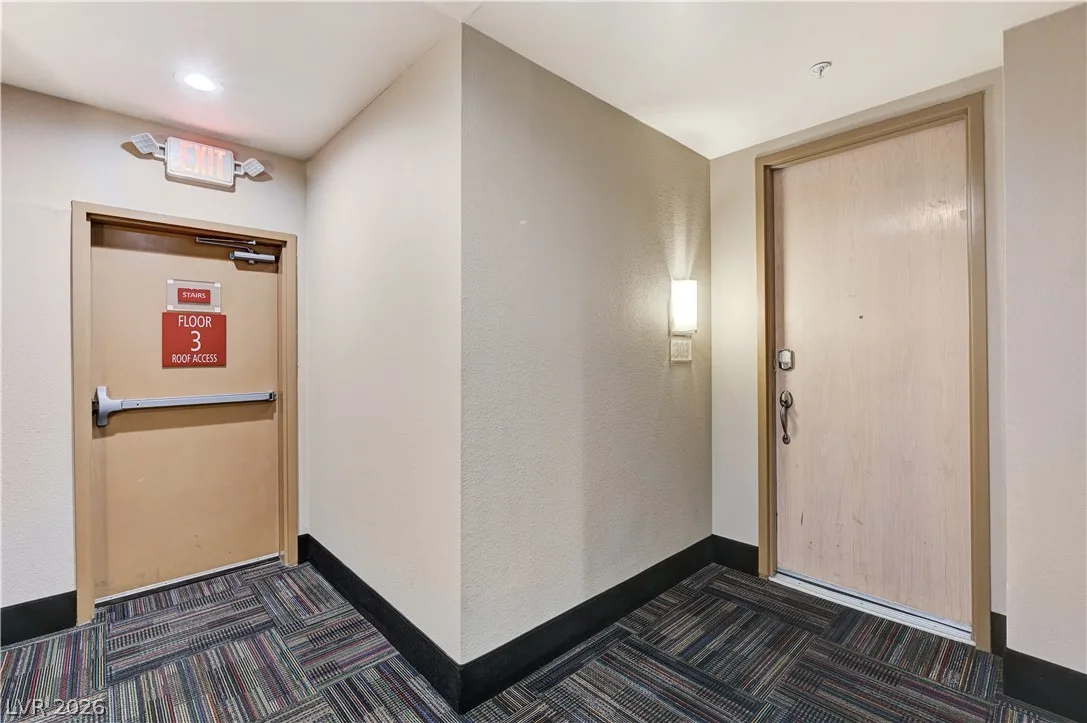 75 East Agate Avenue 303 — photo 2