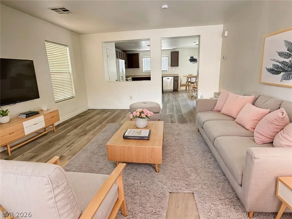 8012 DUTCH VILLAS Street — photo 2