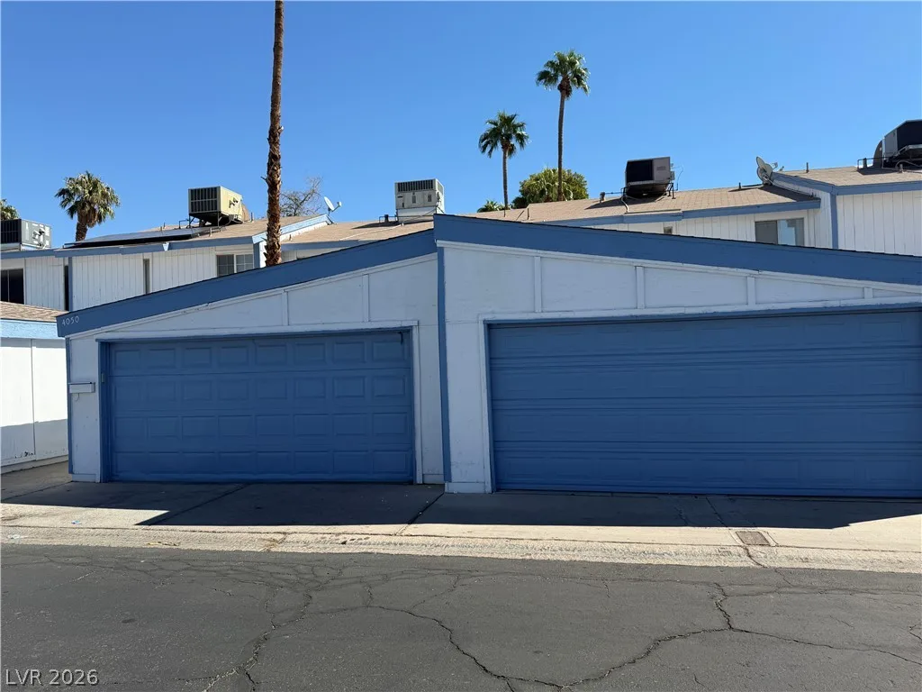4056 Gold Coast Drive — photo 1