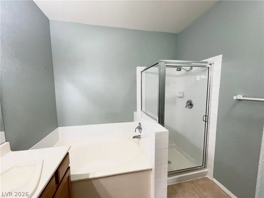 1708 Hills Of Red Drive 201 — photo 5
