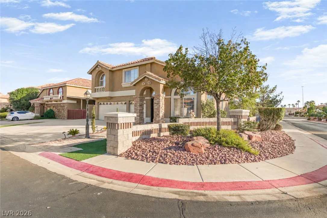 8237 Mountain Heather Court — photo 3