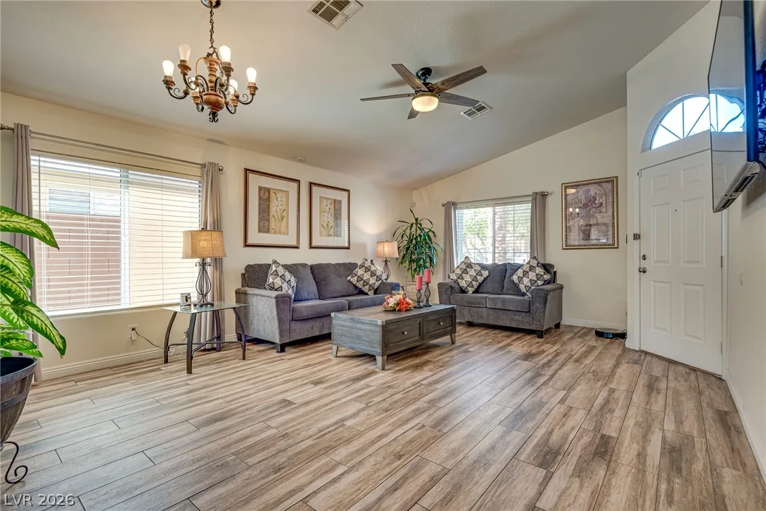 7229 Chic Avenue — photo 4