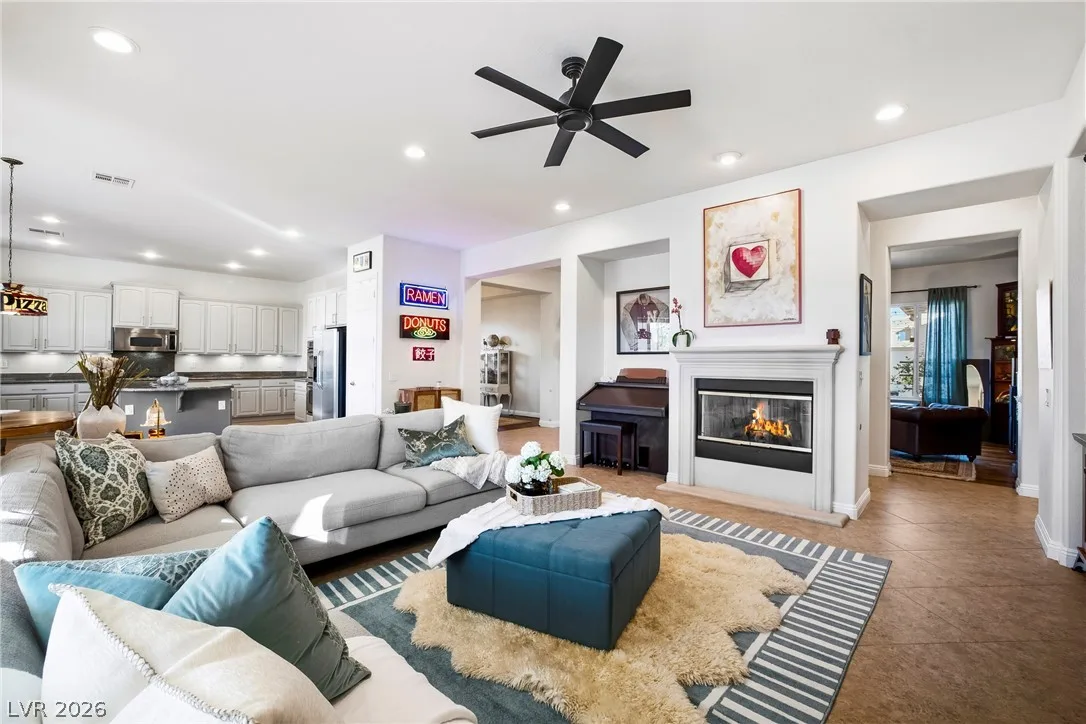 8745 Killians Greens Drive — photo 2