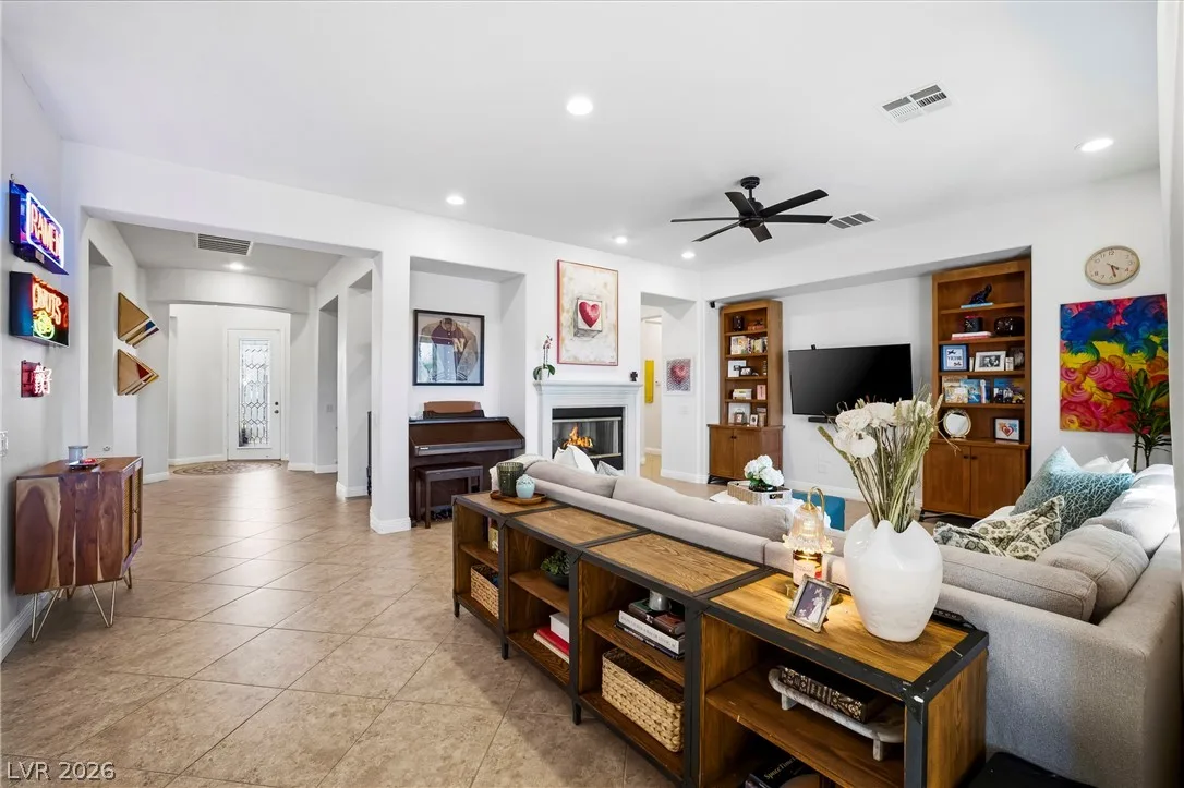 8745 Killians Greens Drive — photo 4
