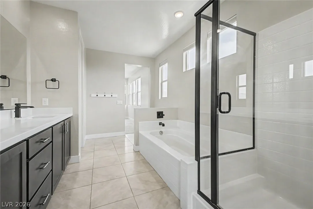 8300 Charleston Peak Street — photo 2