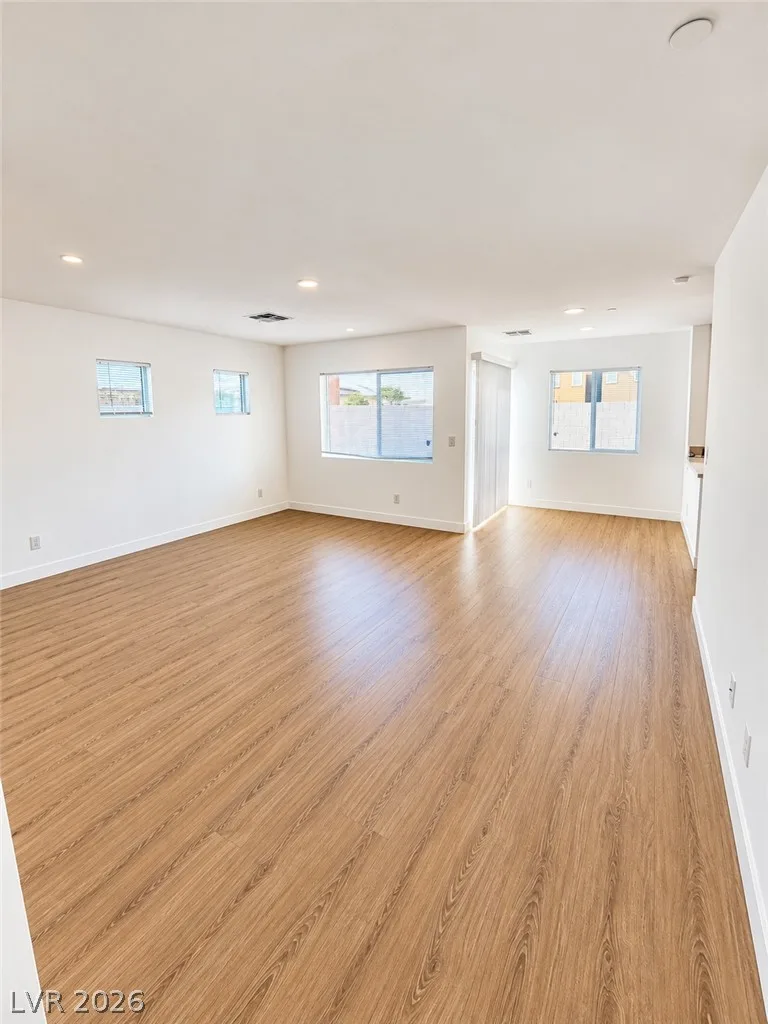 4131 North Lamont Street — photo 4