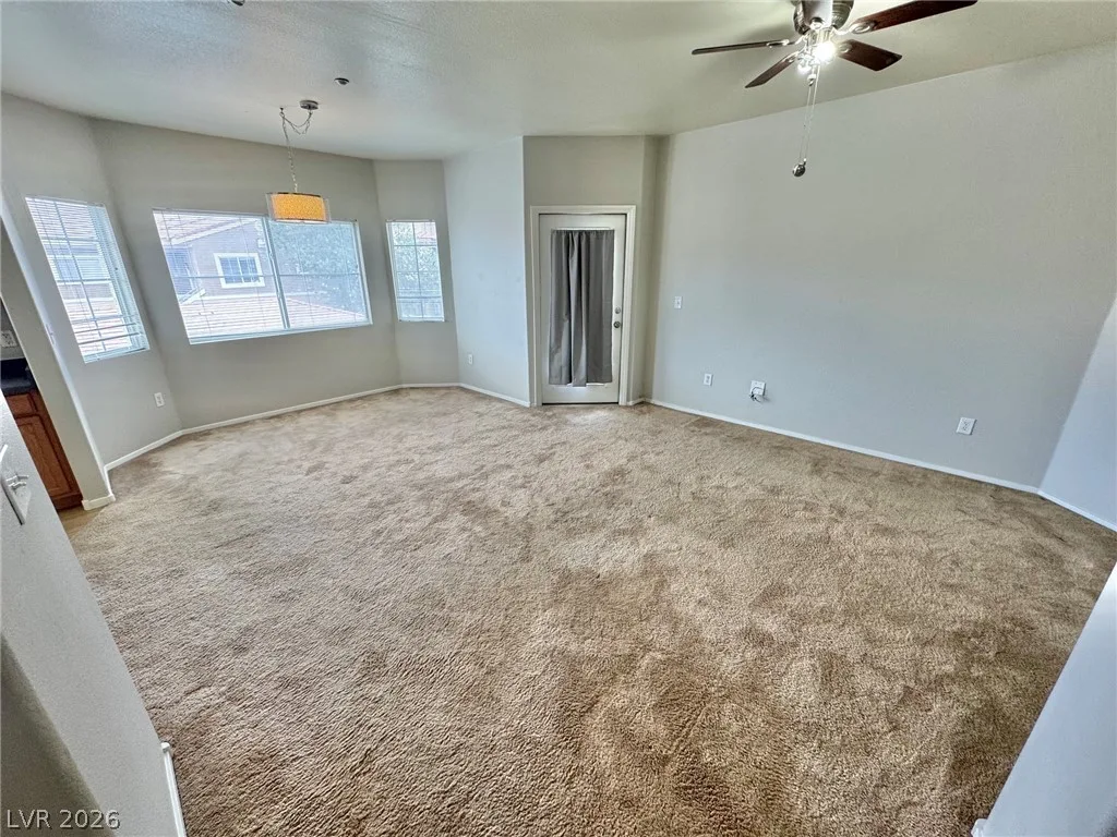 833 Aspen Peak Loop 2126 — photo 2