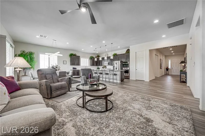 6225 Gambetta Street — photo 2