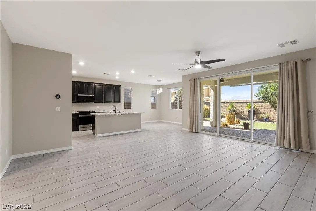 7103 Calvert Cliffs Street — photo 2