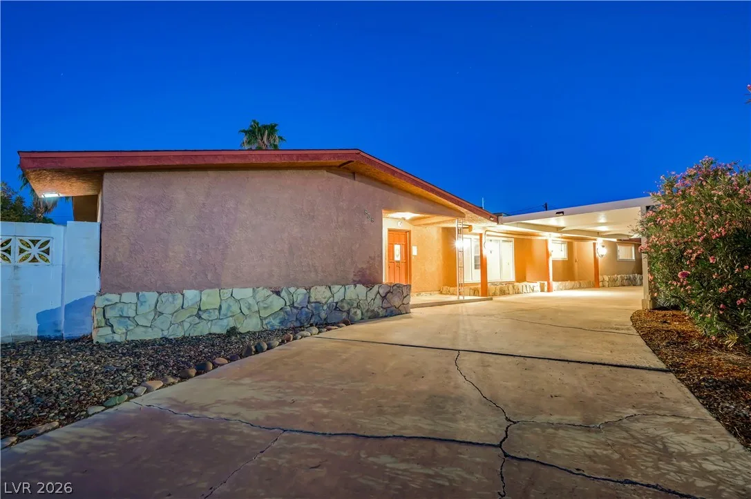 838 Fairview Drive — photo 4