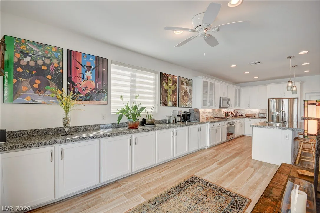 1224 Cactus Needle Avenue — photo 3