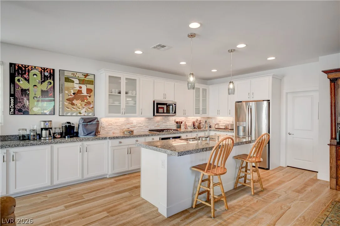 1224 Cactus Needle Avenue — photo 4