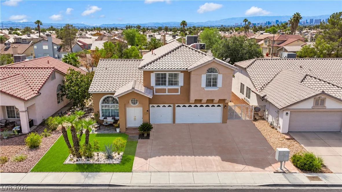 1723 English Rose Drive — photo 1