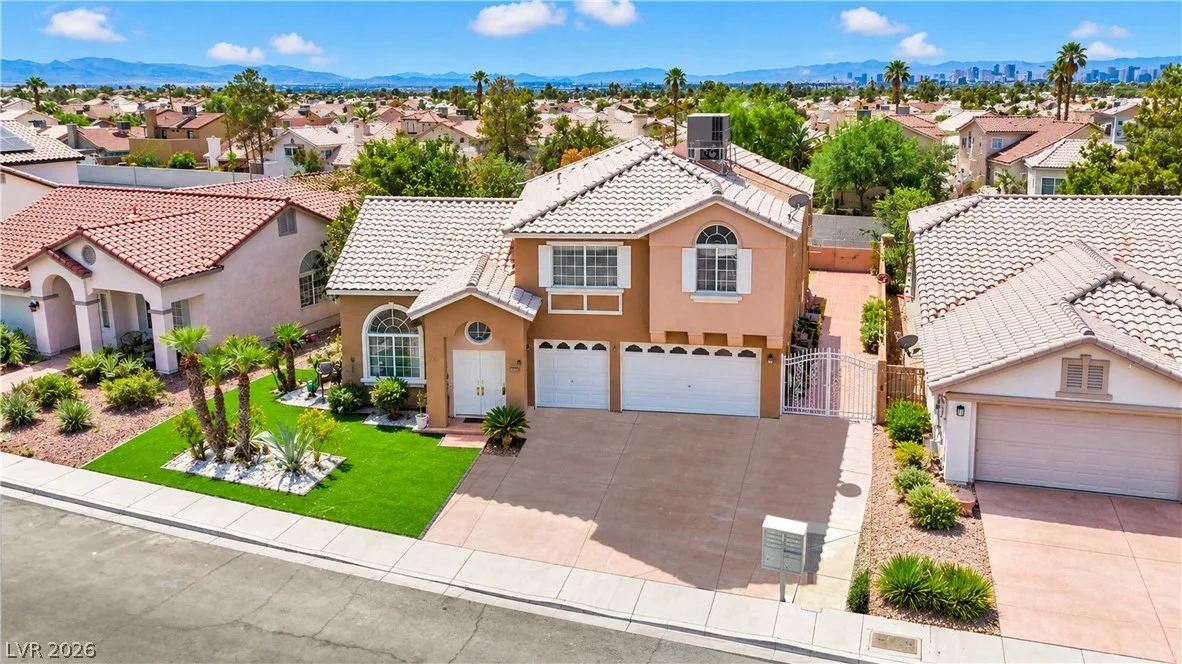 1723 English Rose Drive — photo 2