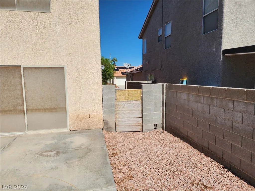 219 Barletta Avenue — photo 5