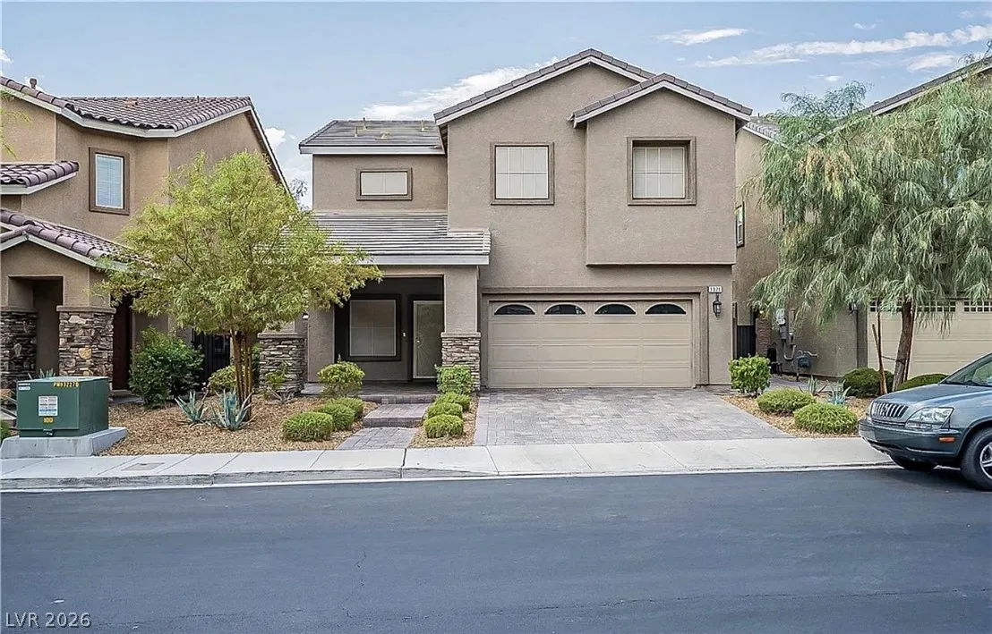 1071 Fish Pond Avenue — photo 1