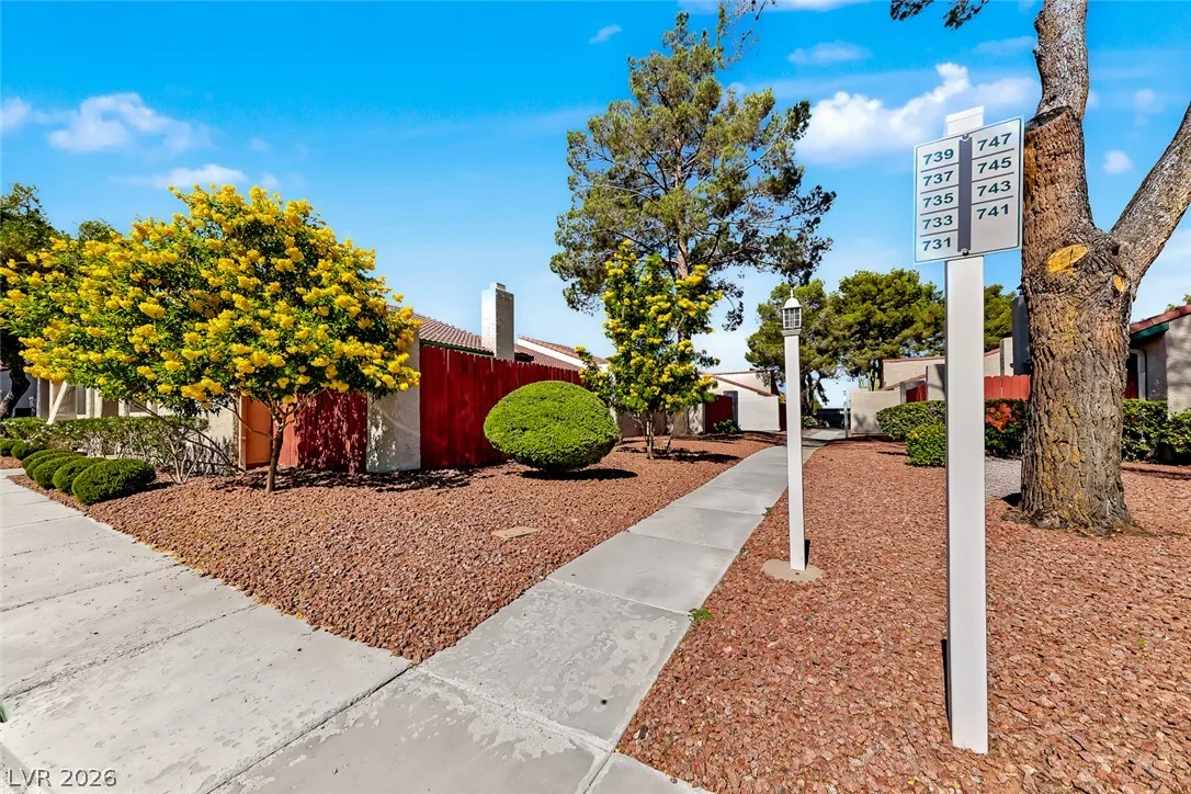 737 Heritage Vista Avenue — photo 1