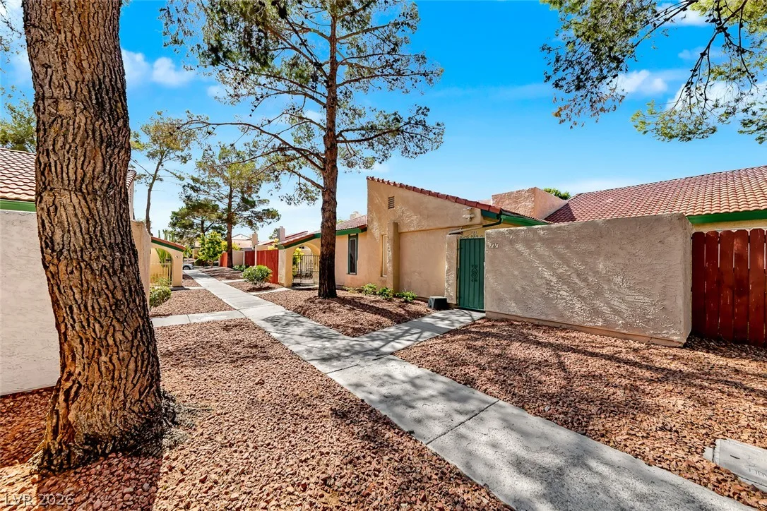737 Heritage Vista Avenue — photo 3