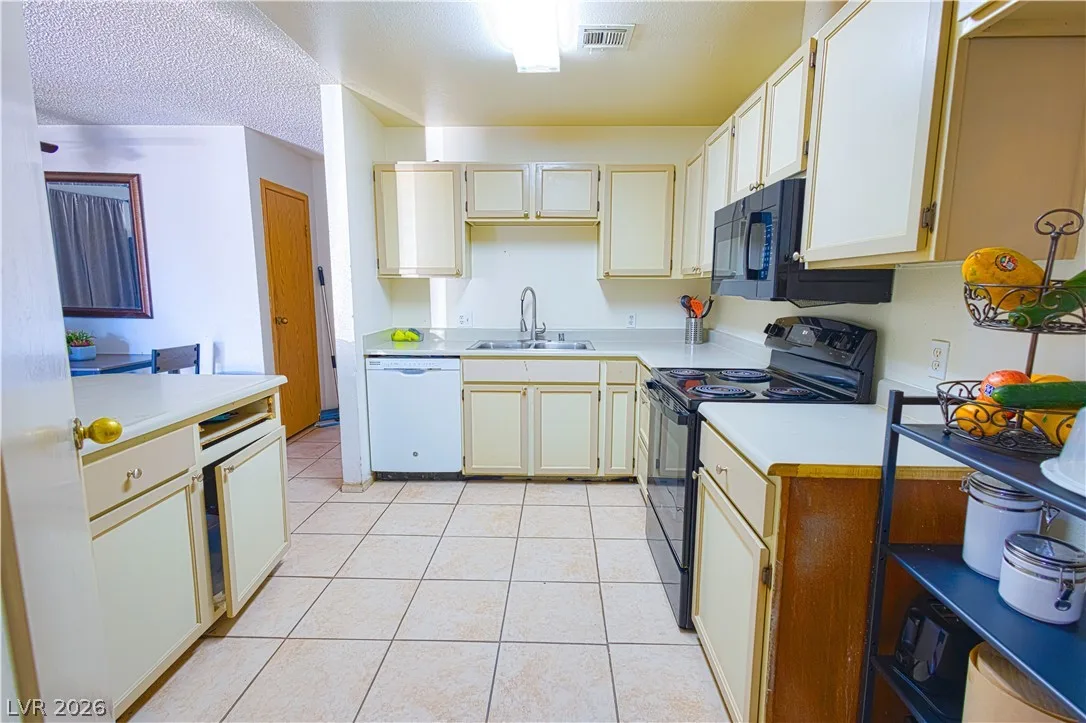 4529 Halbert Avenue — photo 3