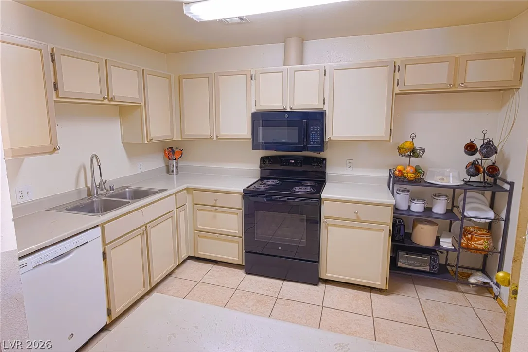 4529 Halbert Avenue — photo 4