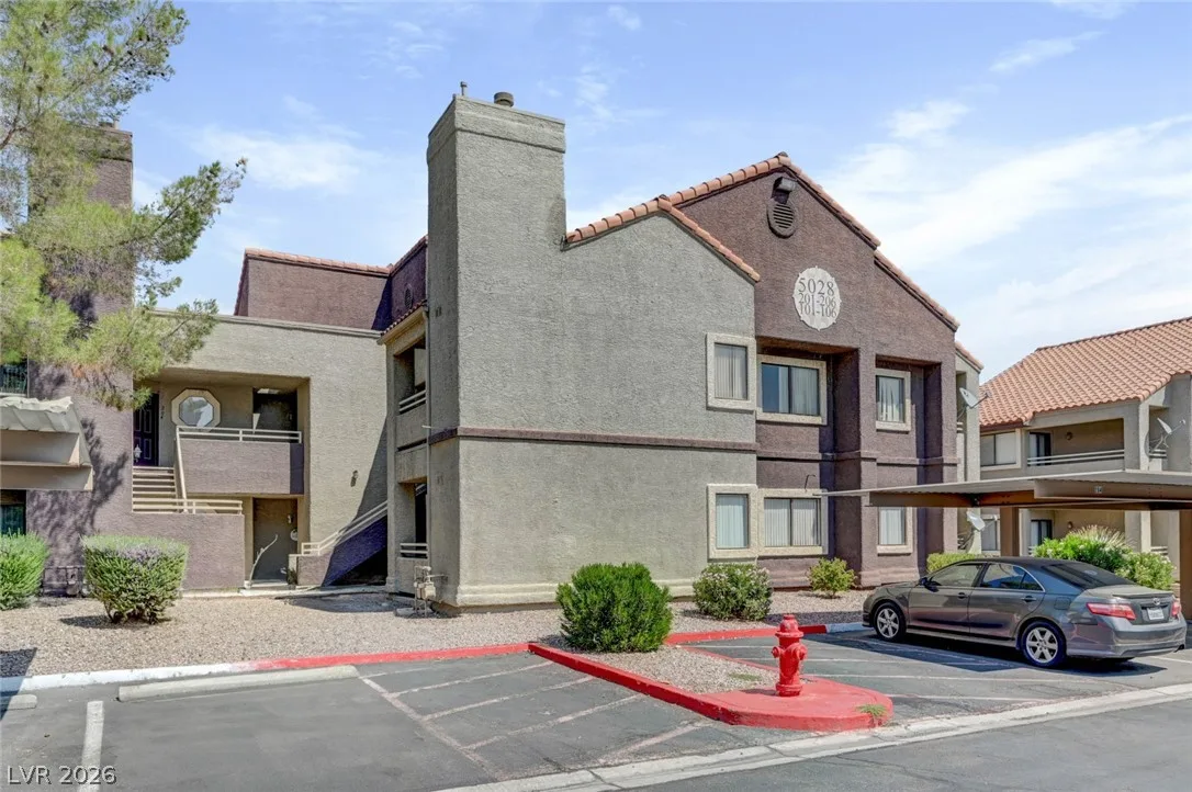 5028 South Rainbow Boulevard 205 — photo 1