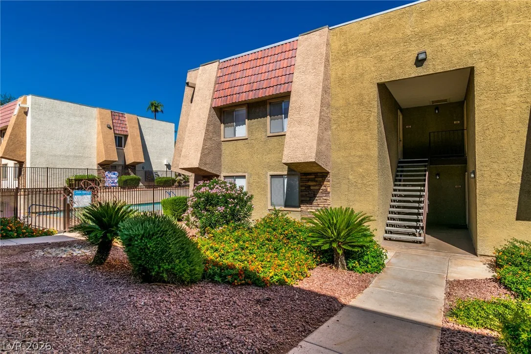 4411 Alexis Drive 444 — photo 1