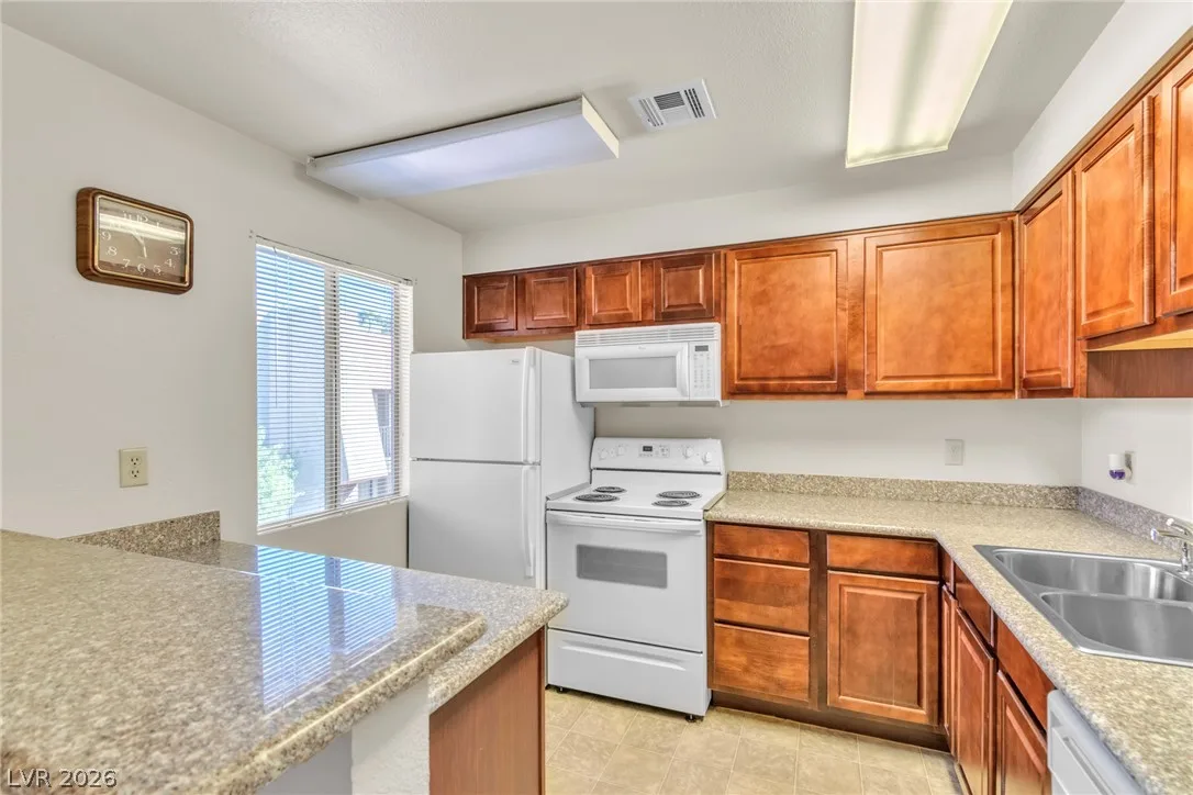 4411 Alexis Drive 444 — photo 4
