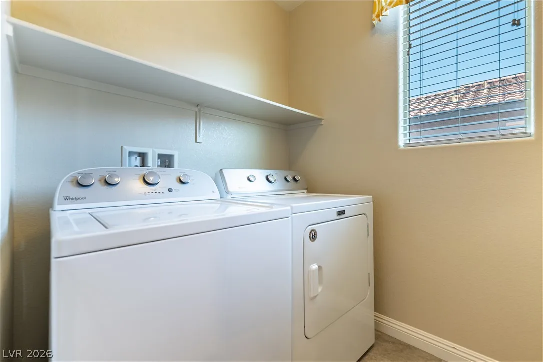 2589 Champagne Topaz Lane — photo 3