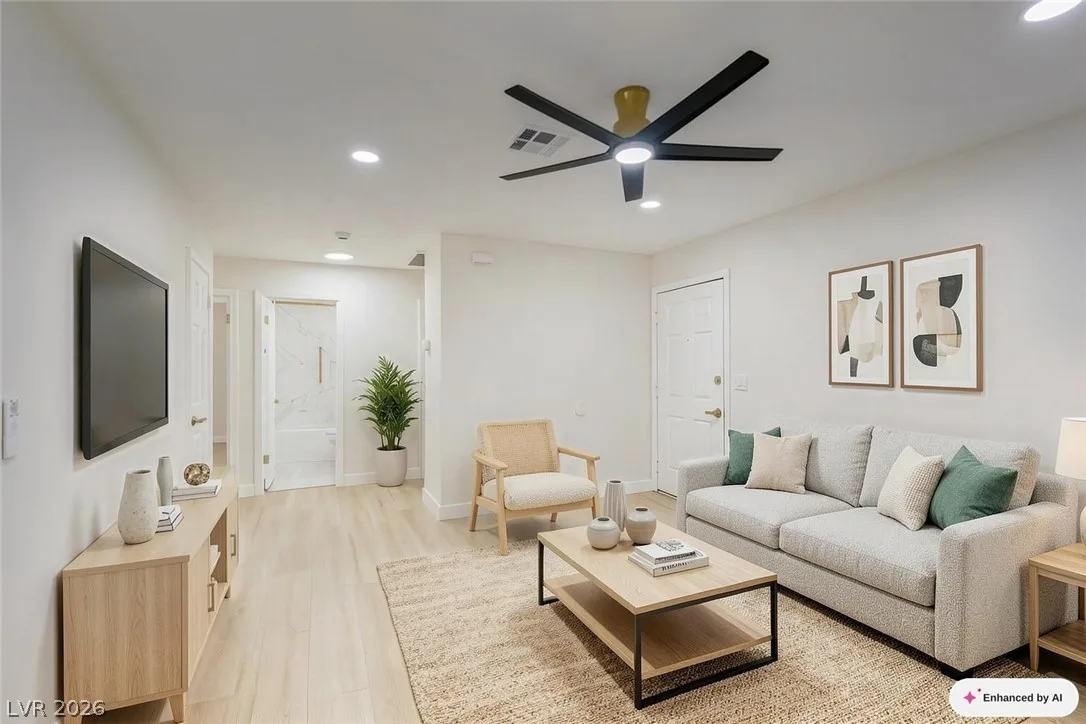5576 West Rochelle Avenue 25B — photo 4