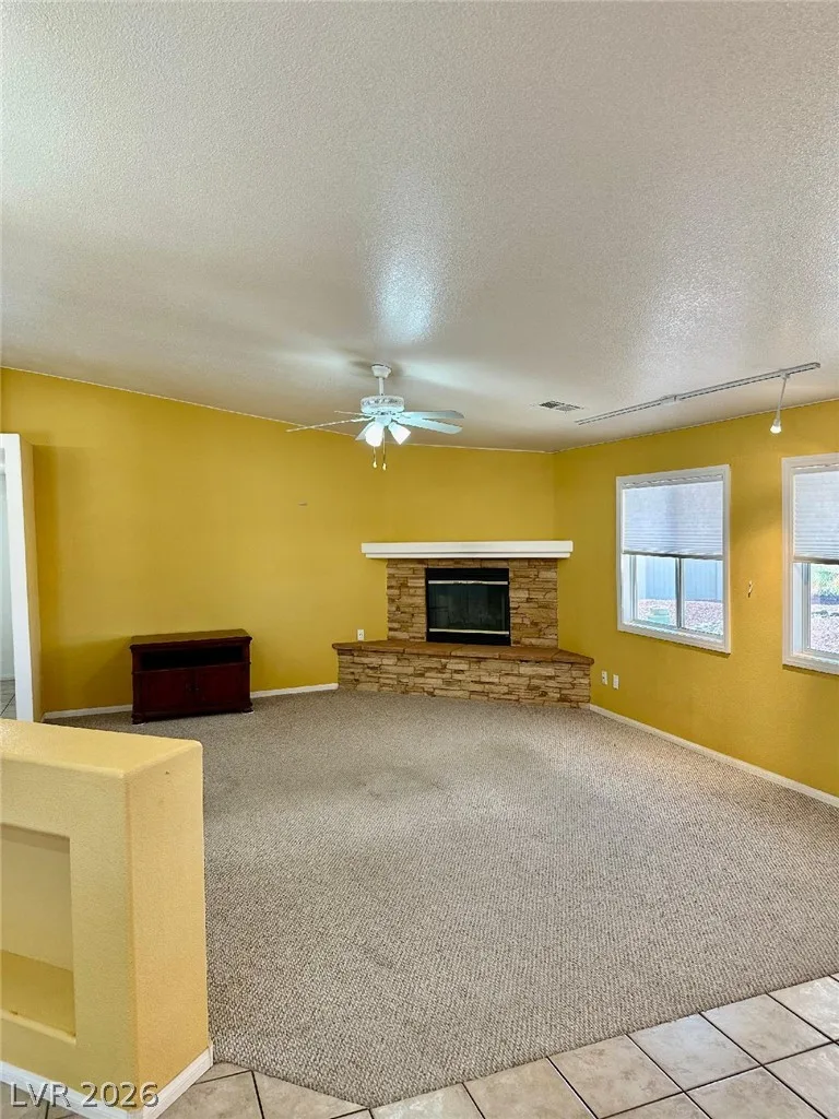 3207 Mount Charleston Drive — photo 4