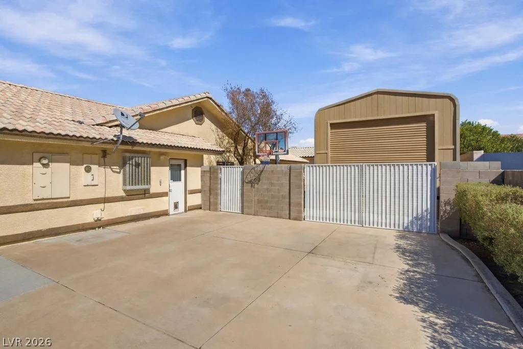 311 Glasgow Street — photo 3