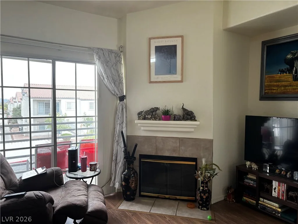 3318 North Decatur Boulevard 2168 — photo 3