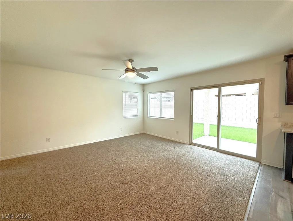 4943 Amberlyn Street — photo 2