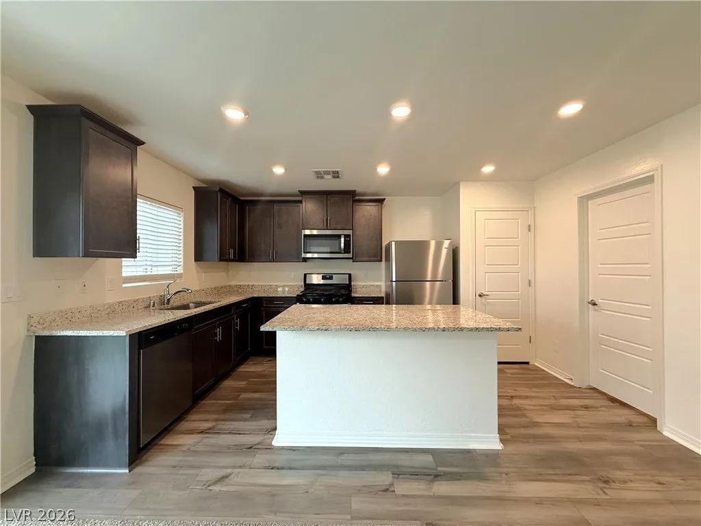 4943 Amberlyn Street — photo 5